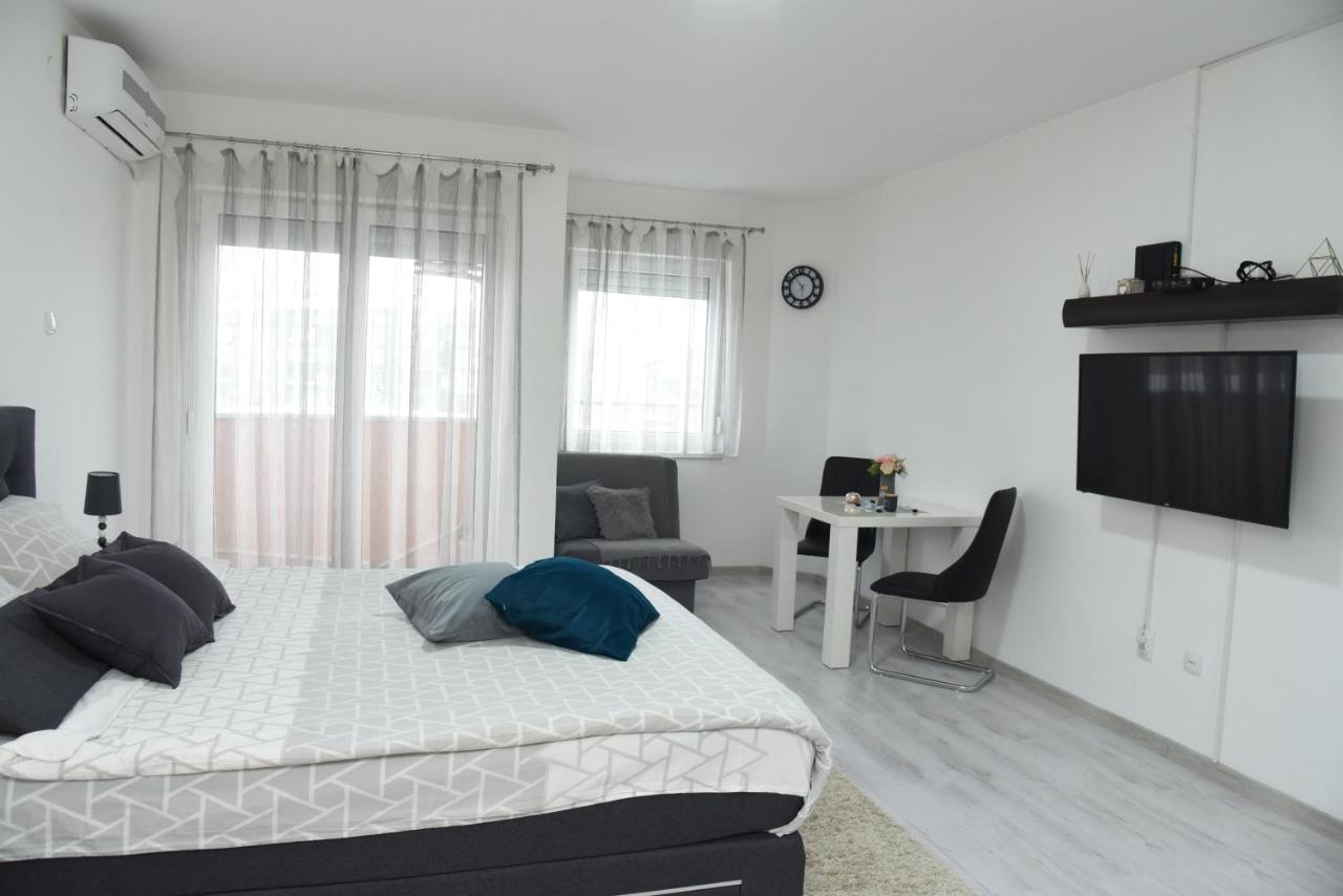 Apartmani Sofronic Loznica 2 Экстерьер фото